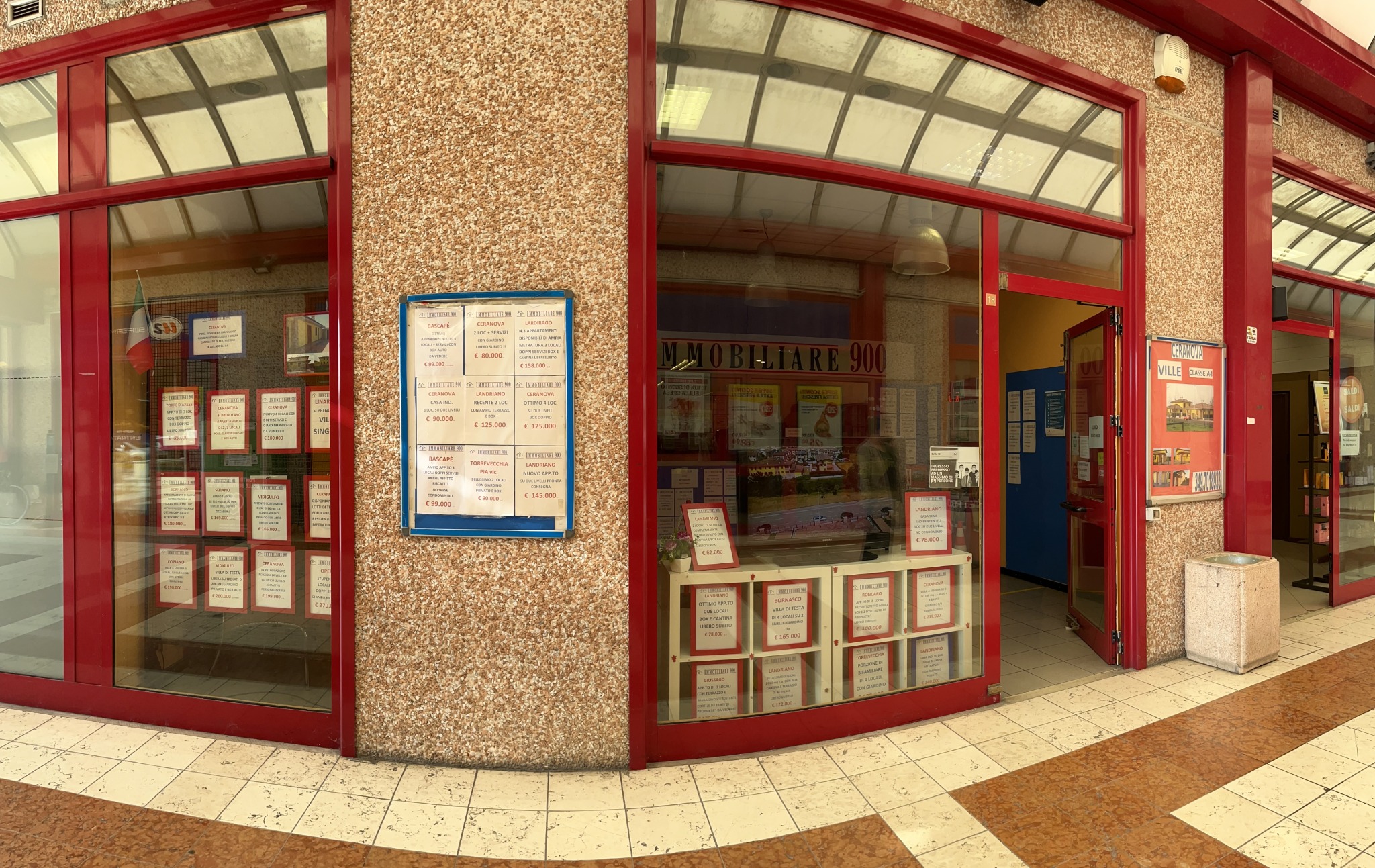 La vetrina di Immobiliare 900 a Landriano