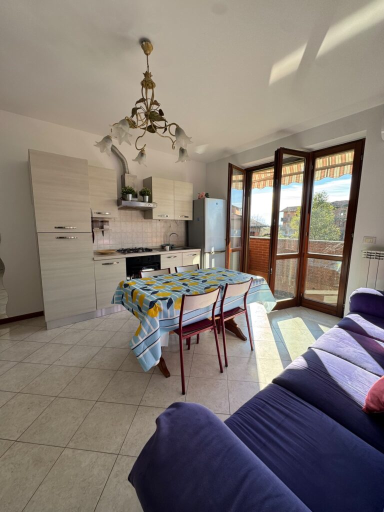 VALERA FRATTA (LO) – AMPIO BILOCALE CON BALCONE, BOX E CANTINA – foto 1